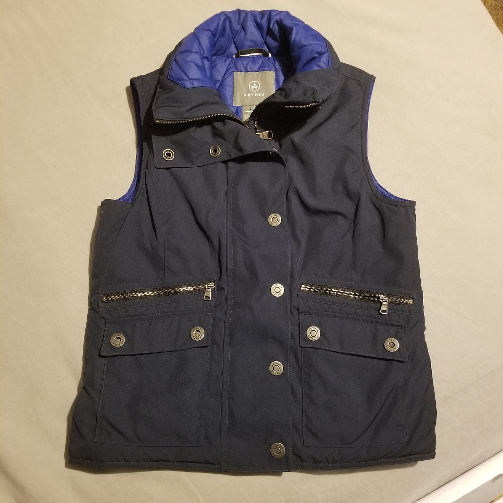 Aether quilted vest, 10/10